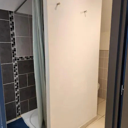 Calme Le Clos De Renee Nyaraló *