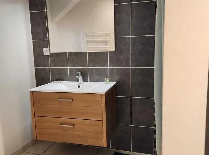 Calme Le Clos De Renee