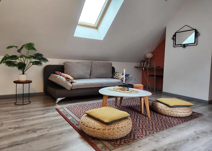 Calme Le Clos De Renee Holiday home